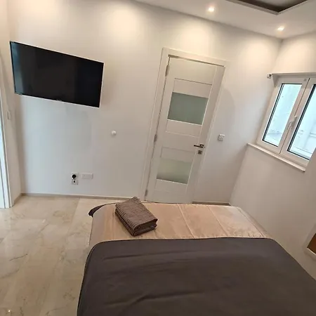 Seafront On Spinola Bay Adult Couples Only Aged 30 *